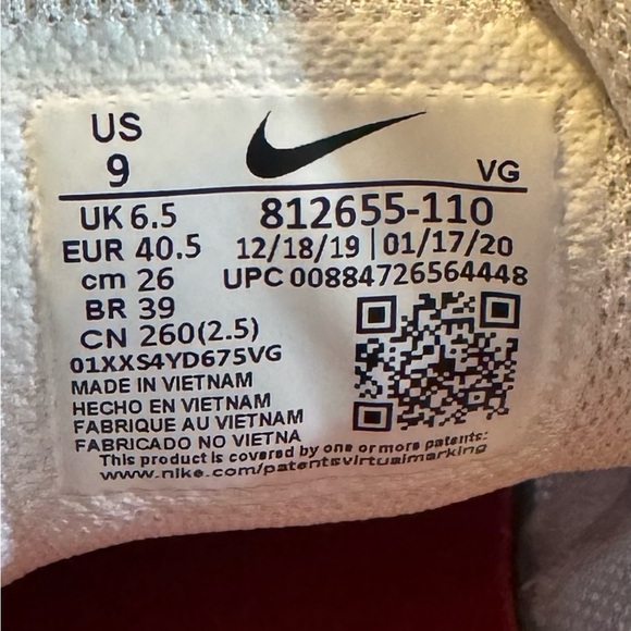 Nike Tanjun Women’s running sneaker in a white colorway Size 9 - Picture 7 of 11